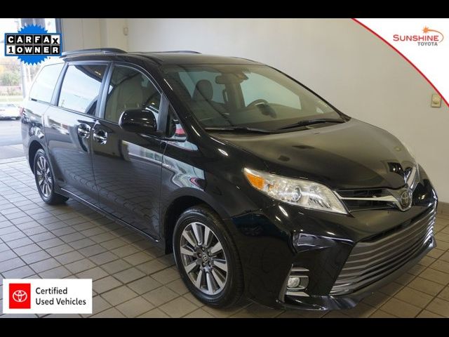 2020 Toyota Sienna XLE