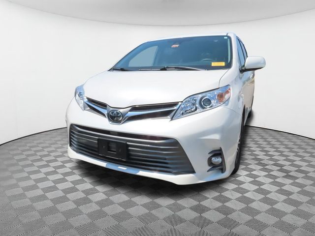 2020 Toyota Sienna 