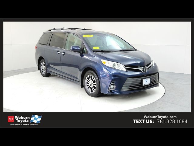 2020 Toyota Sienna XLE