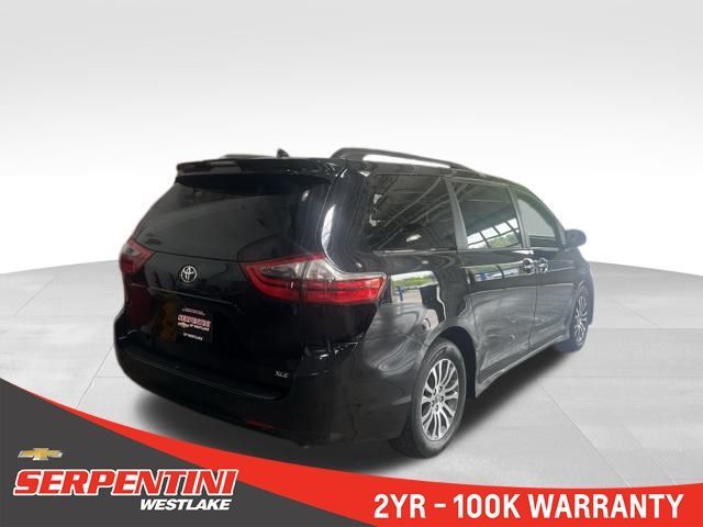 2020 Toyota Sienna XLE