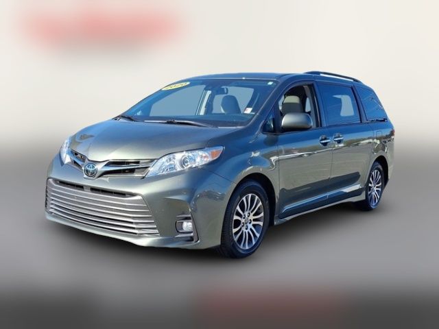 2020 Toyota Sienna 