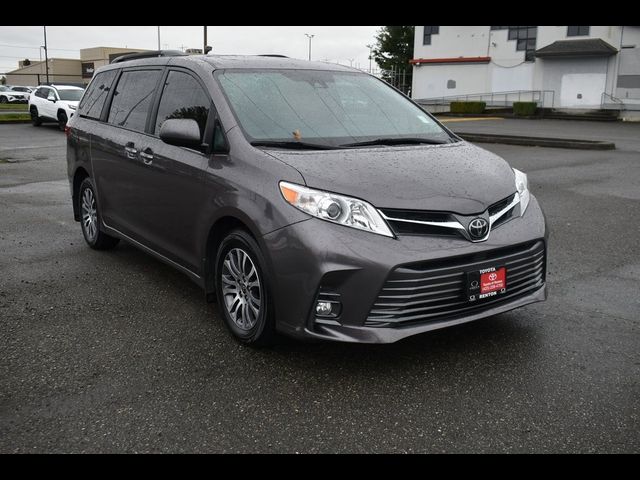 2020 Toyota Sienna 