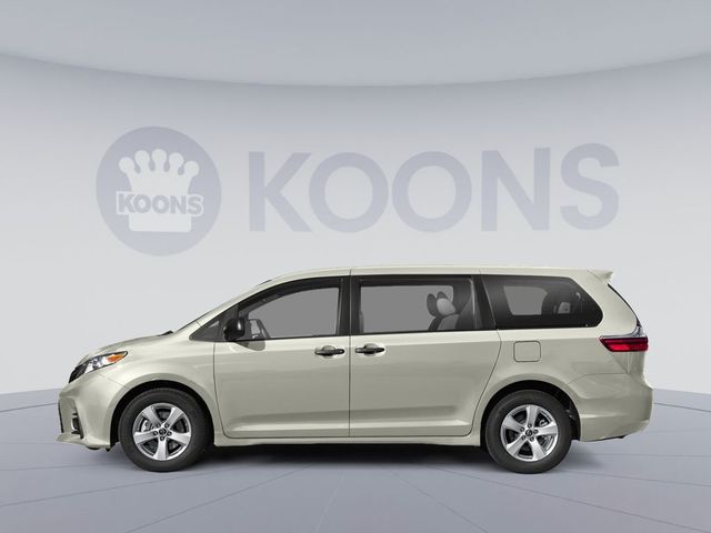 2020 Toyota Sienna XLE Auto Access Seat