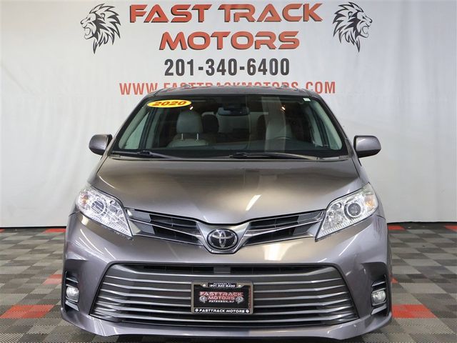 2020 Toyota Sienna XLE