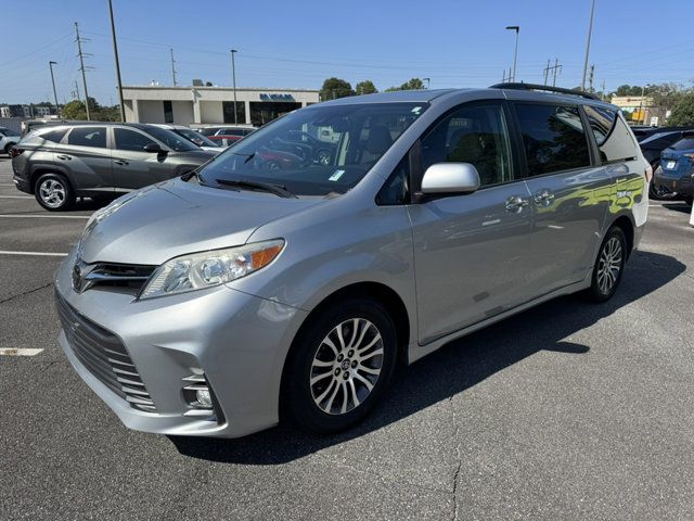 2020 Toyota Sienna XLE Premium