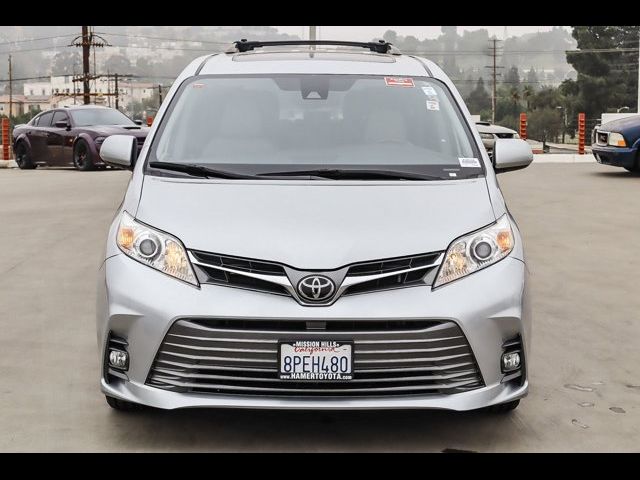 2020 Toyota Sienna XLE