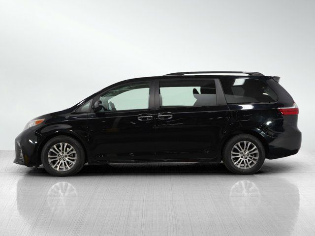 2020 Toyota Sienna XLE Auto Access Seat