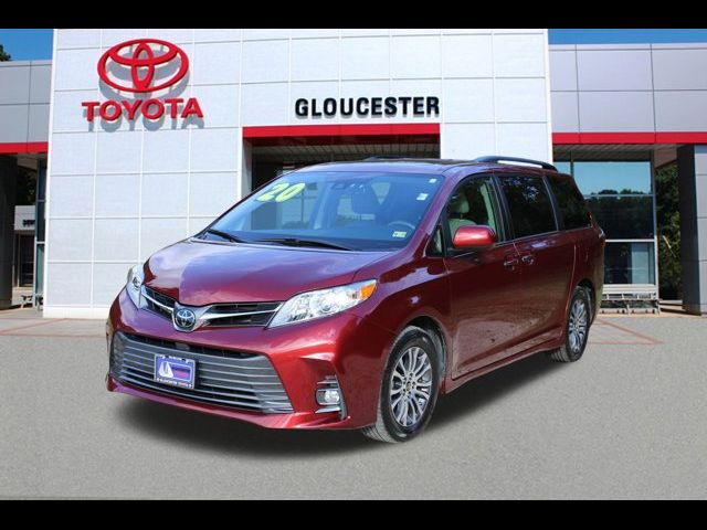 2020 Toyota Sienna XLE