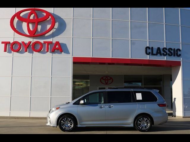 used car toyota sienna