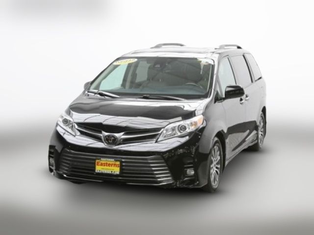 2020 Toyota Sienna 