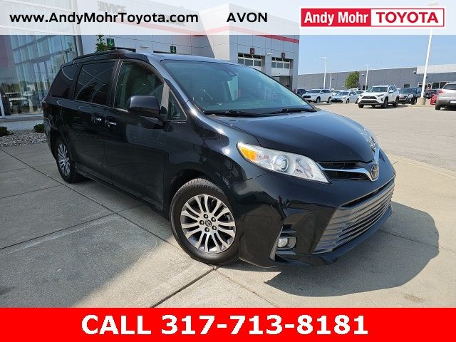 2020 Toyota Sienna XLE