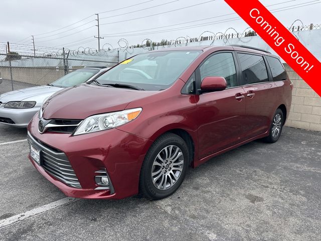 2020 Toyota Sienna 