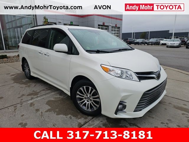 2020 Toyota Sienna XLE