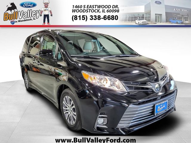 2020 Toyota Sienna XLE