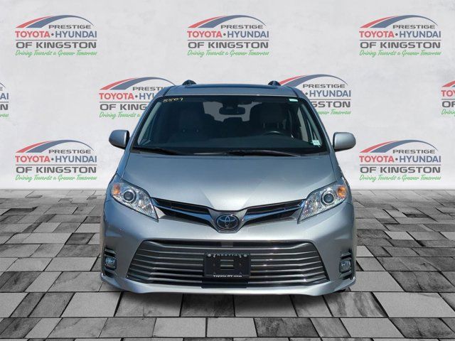 2020 Toyota Sienna XLE