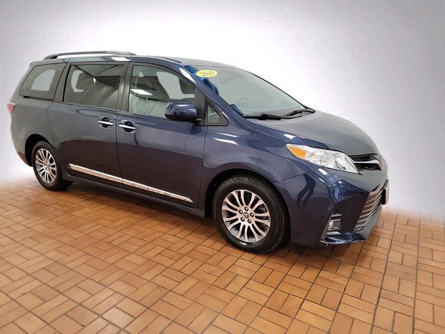 2020 Toyota Sienna XLE