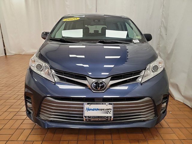 2020 Toyota Sienna XLE