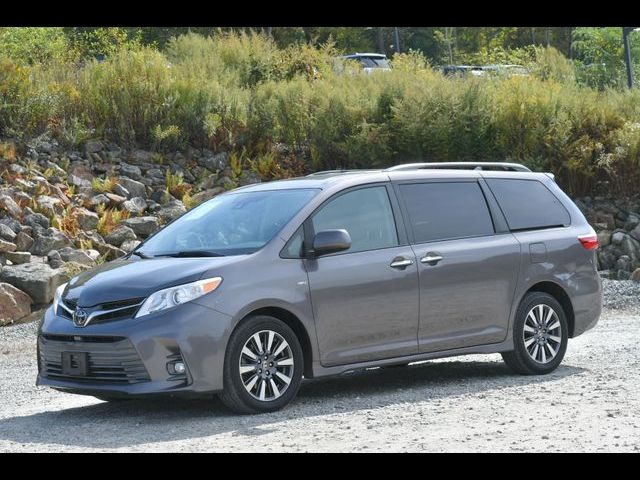 2020 Toyota Sienna 