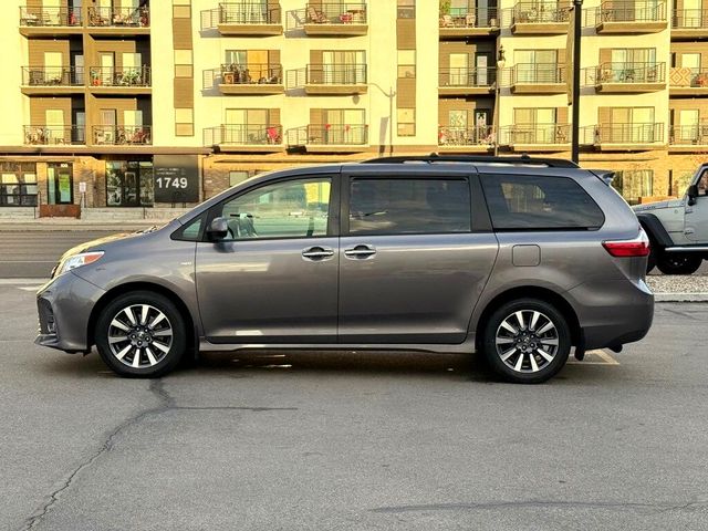 2020 Toyota Sienna 