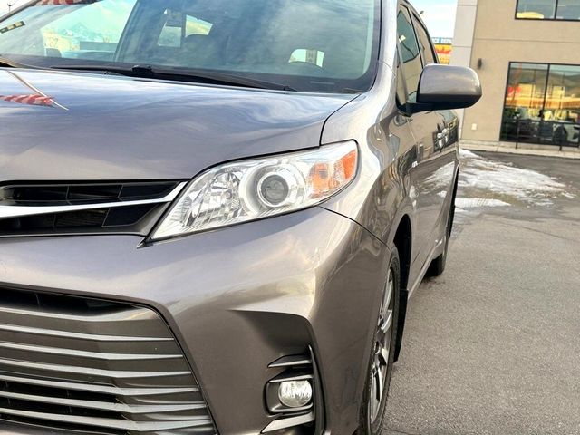2020 Toyota Sienna 