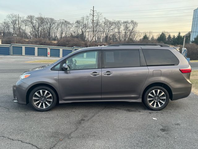 2020 Toyota Sienna 