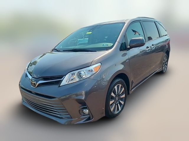 2020 Toyota Sienna XLE