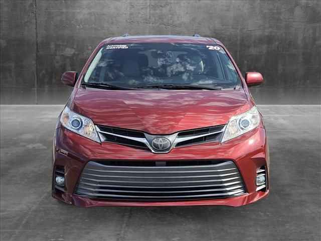 2020 Toyota Sienna XLE