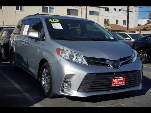 2020 Toyota Sienna XLE Auto Access Seat