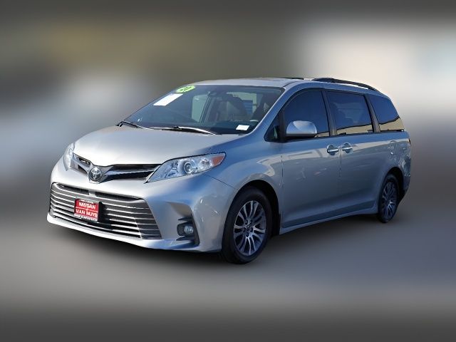 2020 Toyota Sienna XLE Auto Access Seat