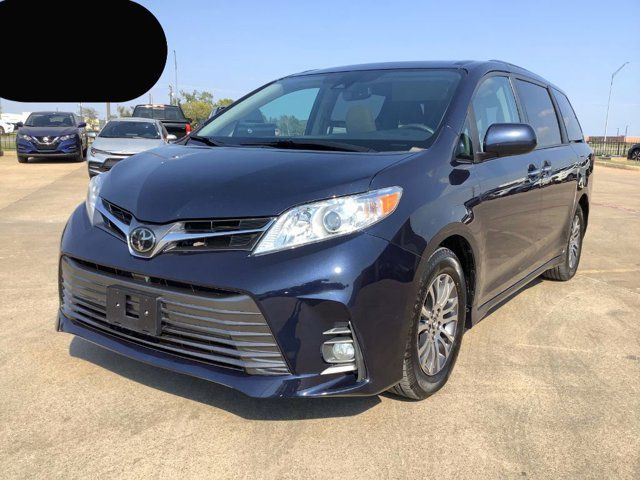 2020 Toyota Sienna XLE Premium