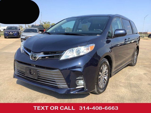 2020 Toyota Sienna XLE Premium