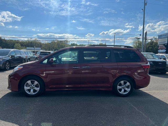 2020 Toyota Sienna XLE