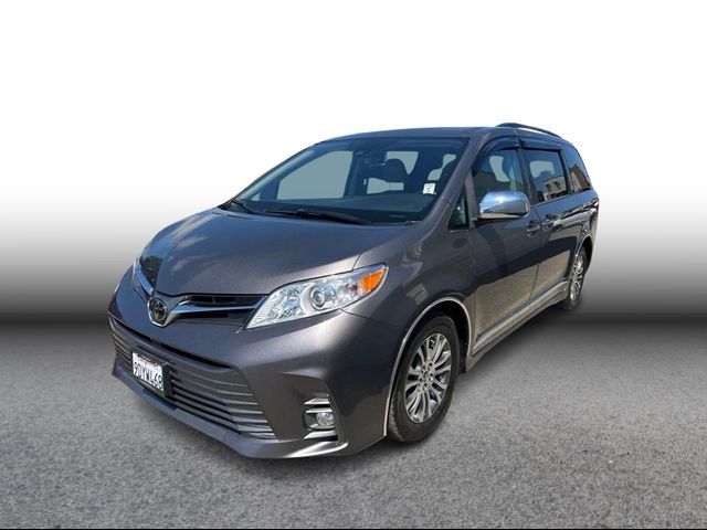 2020 Toyota Sienna 