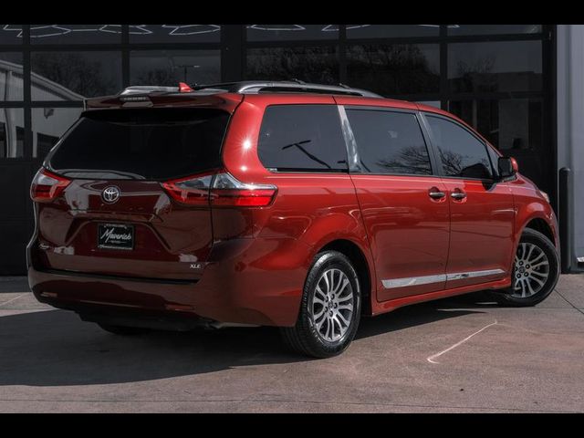 2020 Toyota Sienna 