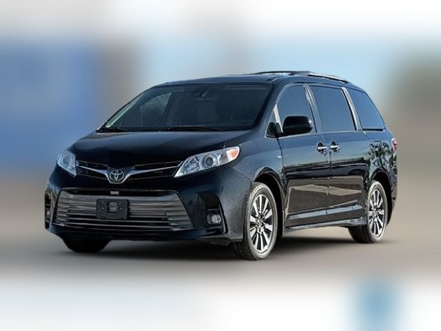 2020 Toyota Sienna XLE