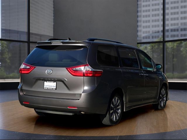 2020 Toyota Sienna XLE Premium