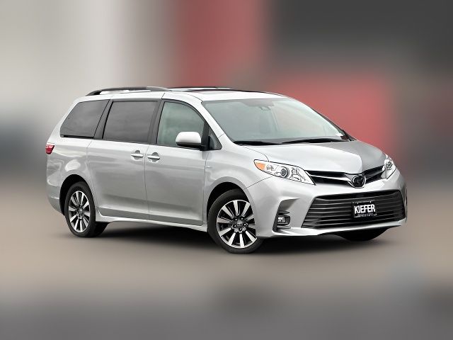 2020 Toyota Sienna XLE Premium