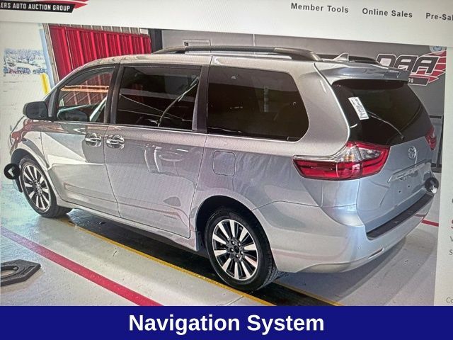 2020 Toyota Sienna XLE Premium