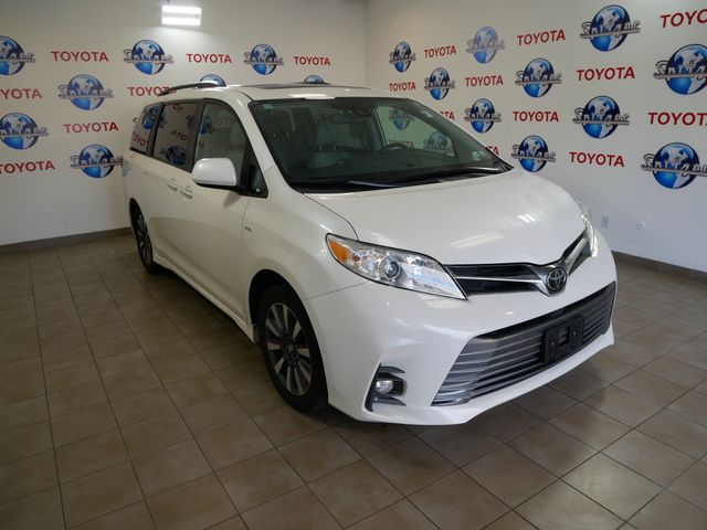 2020 Toyota Sienna XLE Premium