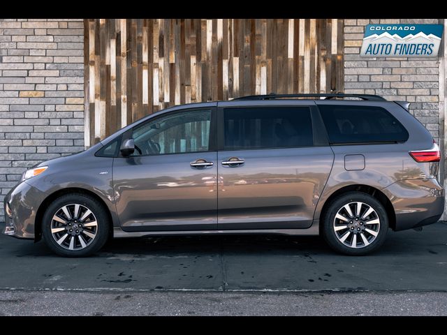 2020 Toyota Sienna XLE Premium