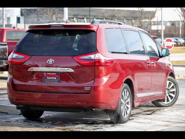 2020 Toyota Sienna XLE Premium