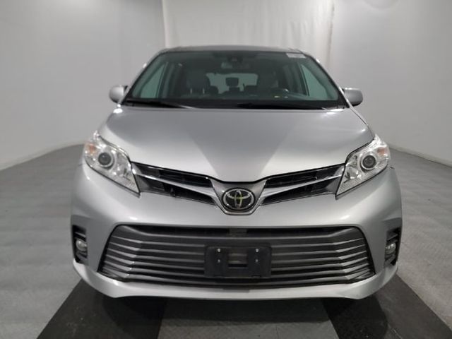 2020 Toyota Sienna XLE Premium