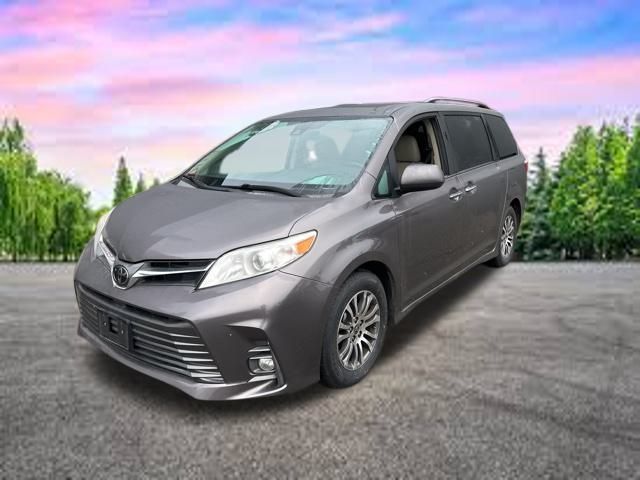 2020 Toyota Sienna XLE Premium