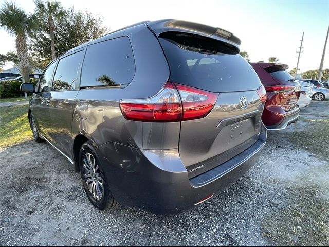 2020 Toyota Sienna XLE Premium