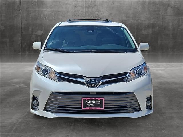 2020 Toyota Sienna XLE Premium