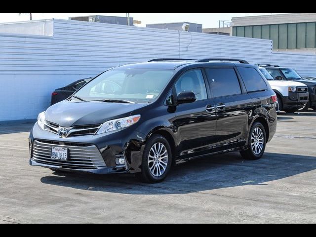 2020 Toyota Sienna XLE Premium