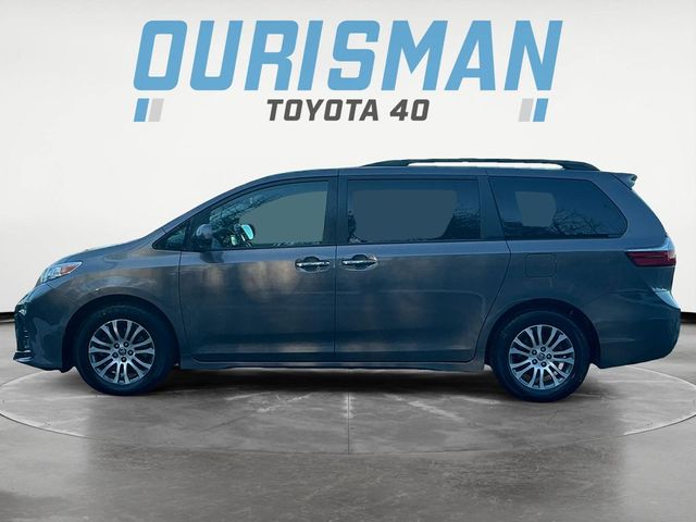 2020 Toyota Sienna XLE Premium