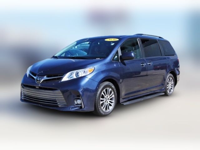 2020 Toyota Sienna XLE Premium