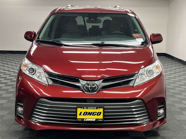 2020 Toyota Sienna XLE Premium