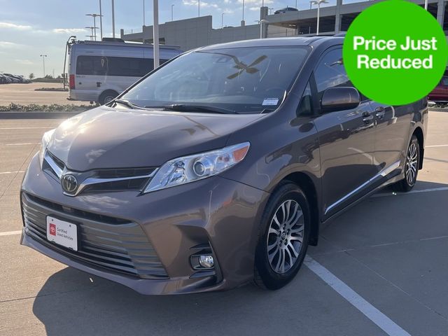 2020 Toyota Sienna XLE Premium